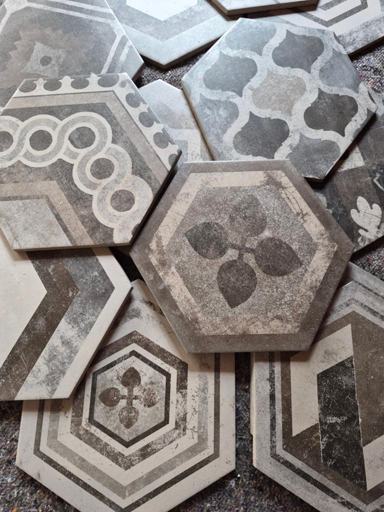 Hexagontegel met een vintage of retro look, 20 stuks, Doe-het-zelf en Verbouw, Tegels, Ophalen, Nieuw, 20 tot 40 cm, Minder dan 5 m²