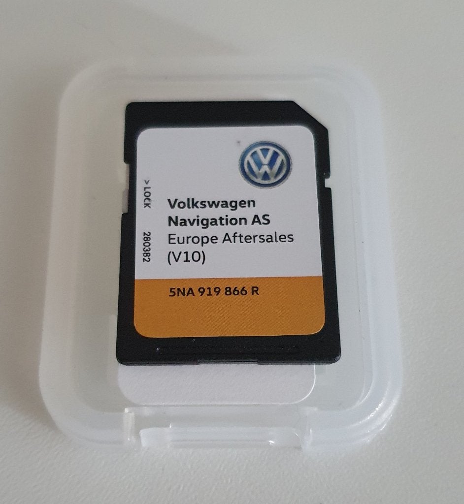 VW 32 GB Full EU Navi 2027 voor de AS MIB 2 - 2.5 systemen, Gebruikt, Volkswagen, Update, Heel Europa