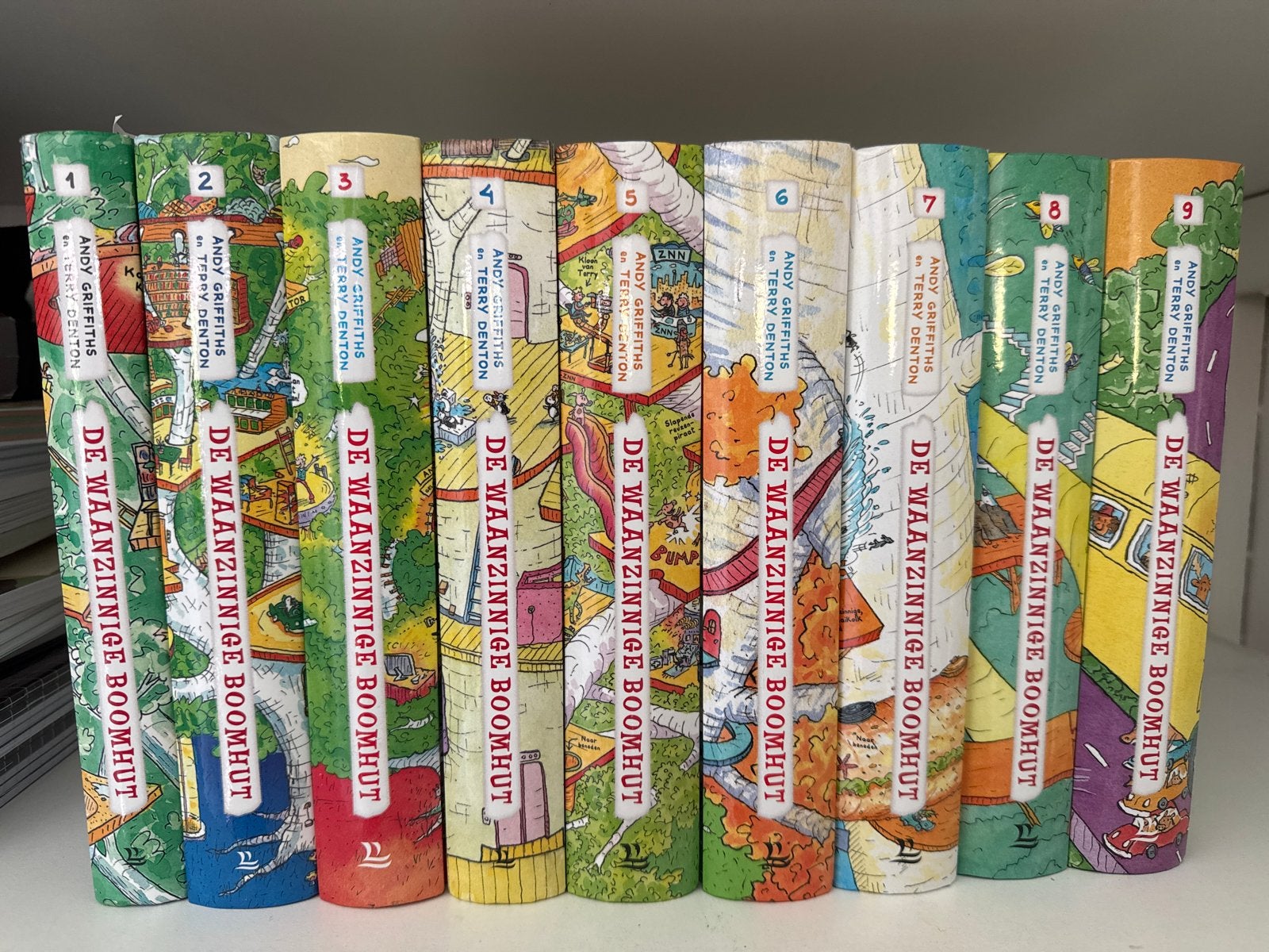 De Waanzinnige Boomhut deel 1-9 - Complete set, Ophalen of Verzenden, Gelezen, Fictie algemeen