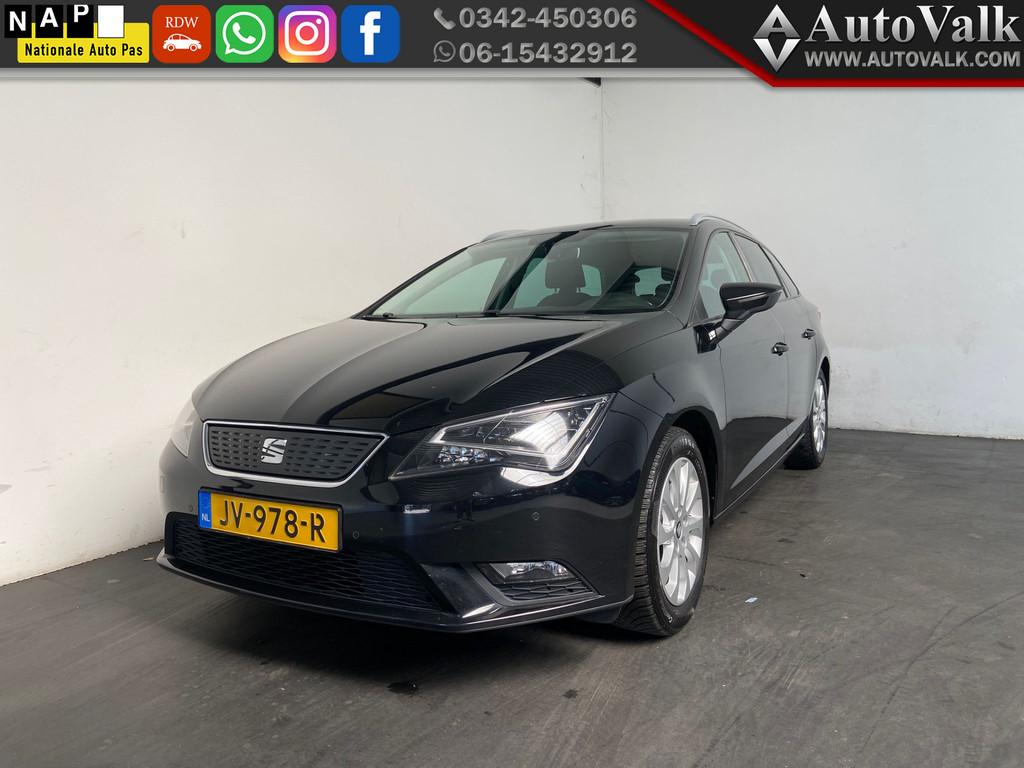 SEAT Leon ST 1.0 EcoTSI Style Connect. Trekhaak! (bj 2016), Voorwielaandrijving, Gebruikt, Leon, Origineel Nederlands
