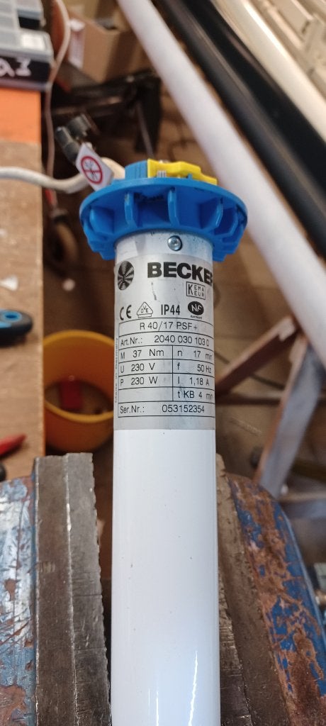 Buismotoren Somfy Becker etc., Doe-het-zelf en Verbouw, Rolluiken, Ophalen, 200 cm of meer, Minder dan 100 cm, Wit