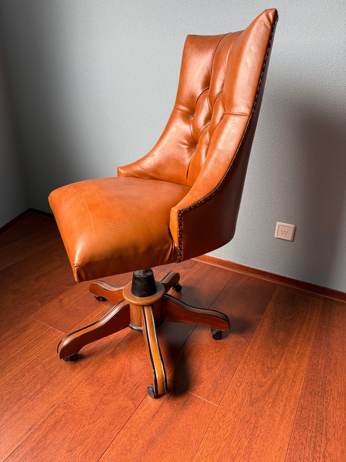 Captain's chair leer cognac kleur, Huis en Inrichting, Fauteuils, Ophalen, Gebruikt, 75 tot 100 cm, Leer