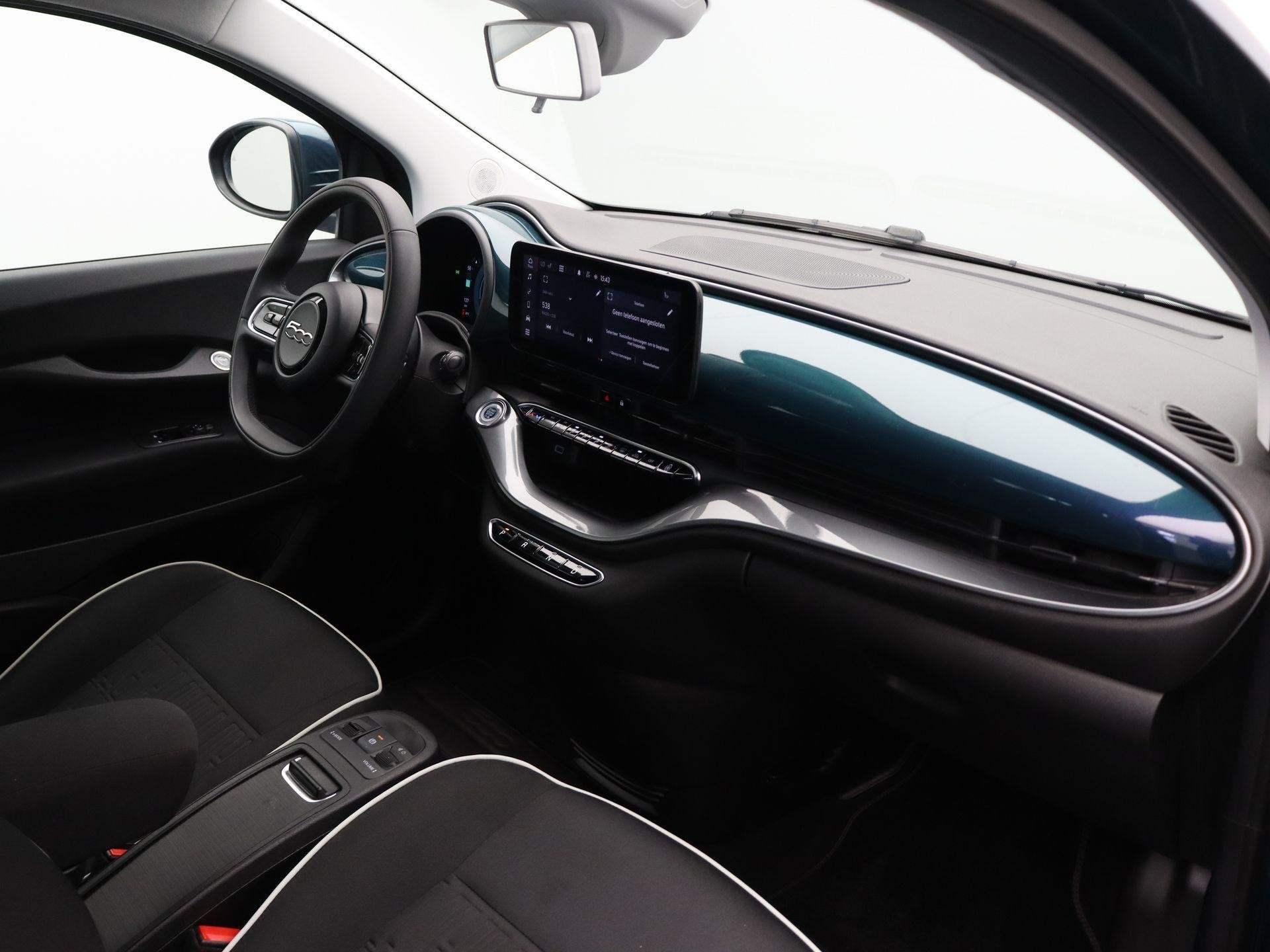 Fiat 500e Cabrio | Achteruitrijcamera | Apple Carplay & Andr, Stof, Gebruikt, 118 pk, Cabriolet
