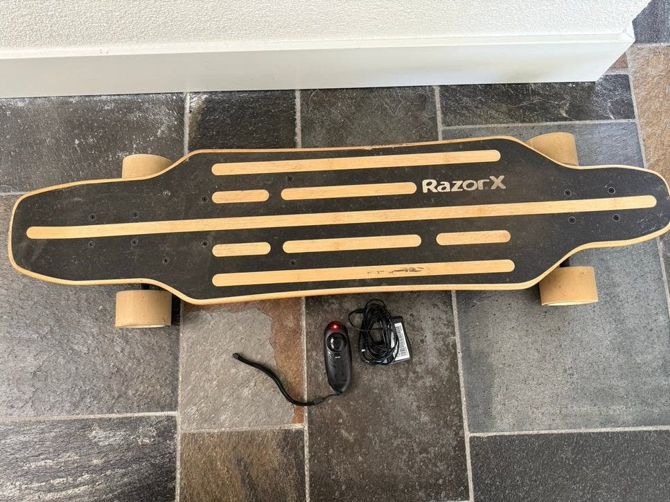 RazorX Elektrisch Skateboard - Zo goed als nieuw, Sport en Fitness, Skateboarden, Ophalen of Verzenden, Zo goed als nieuw, Skateboard