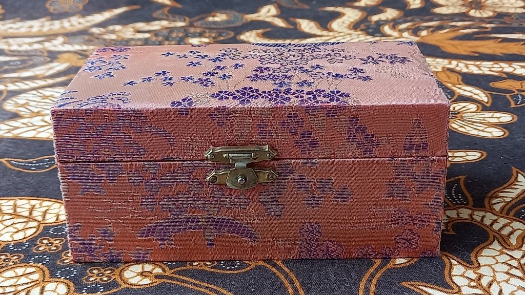 Mooi stel Chinese meditatie ballen van cloisonne in de box., Antiek en Kunst, Ritueel object, Handgemaakt, Ophalen of Verzenden