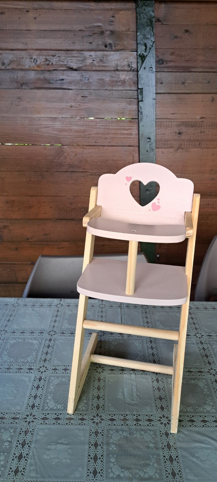 Houten poppenstoeltje, Ophalen, Zo goed als nieuw, Babypop