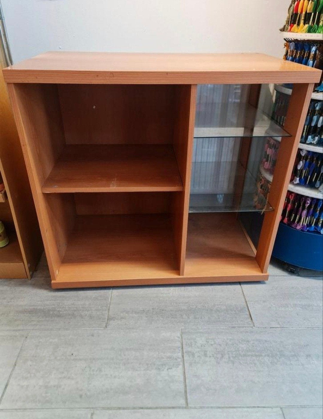 Toonbank Kastje Vitrine Dressoir - 1 Meter Lang, Ophalen, Met plank(en), Gebruikt, 100 tot 150 cm