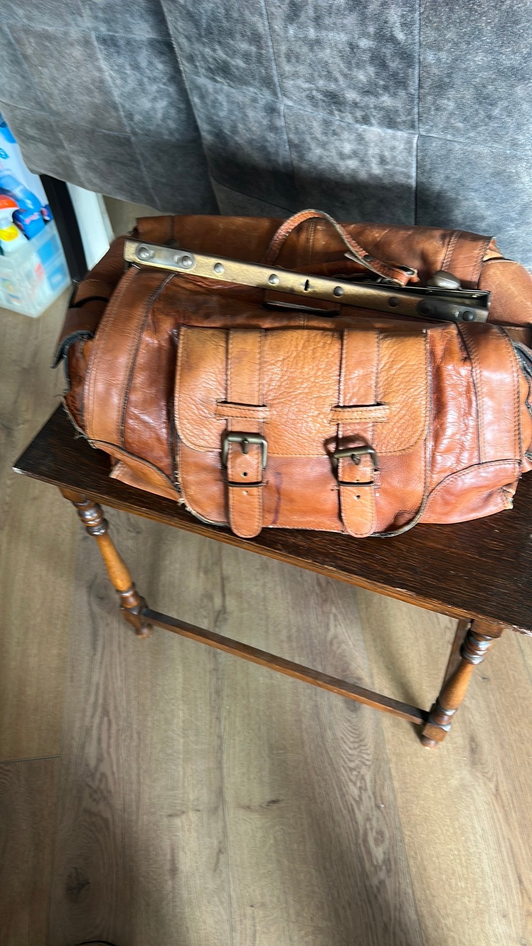 Brocante leren tas, Sieraden, Tassen en Uiterlijk, Ophalen, Zo goed als nieuw, 30 cm of meer, Minder dan 35 cm