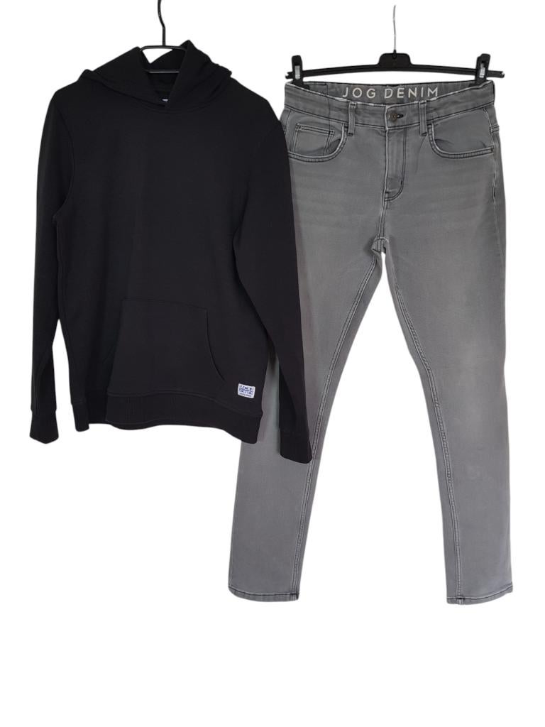 Prachtige zwarte JACK & JONES hooded sweater maat 176., Kinderen en Baby's, Kinderkleding | Maat 176, Verzenden, Trui of Vest