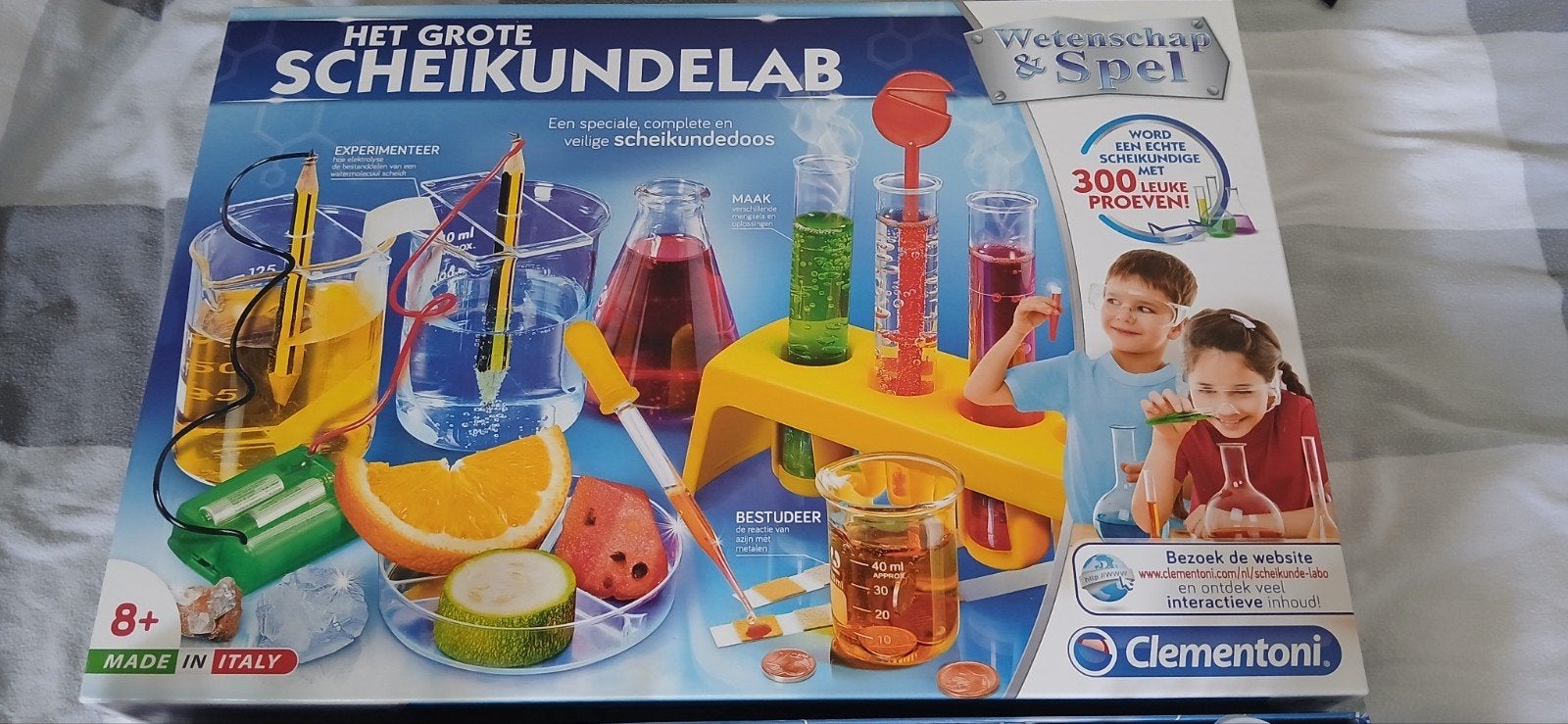Het Grote Scheikundelab - Wetenschap & Spel, Ophalen of Verzenden, Zo goed als nieuw, Ontdekken