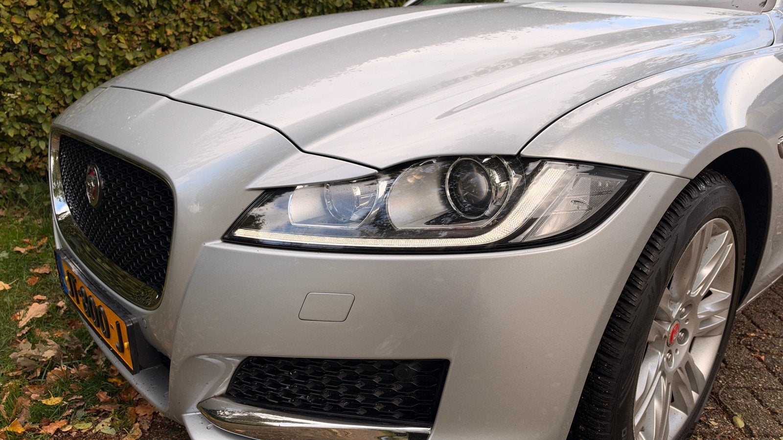 Jaguar XF 2.0T 240PK Aut8 2016. Lage km stand!, Auto's, Achterwielaandrijving, Zwart, 4 cilinders, Particulier