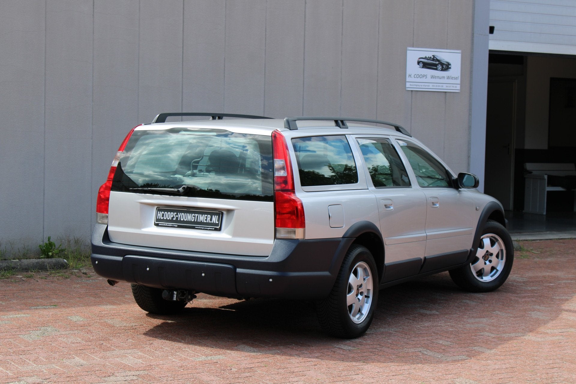 Volvo XC70 2.4T AWD AUTOMAAT BLIJVEND YOUNGTIMER ! incl. 21%, foto 10