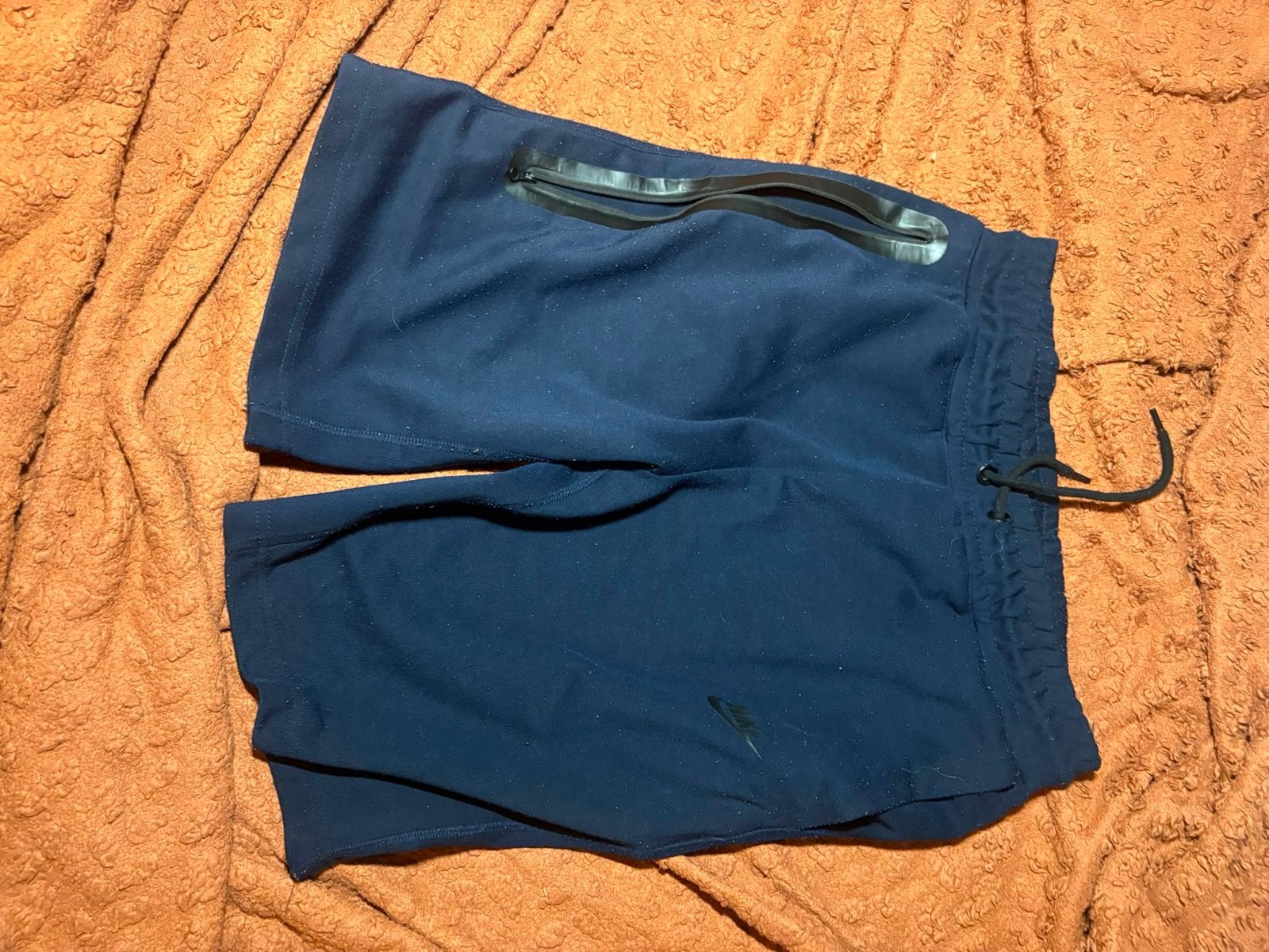Nike Tech Fleece Short & T-shirt Set - Maat M, Kleding | Heren, Sportkleding, Ophalen of Verzenden, Gedragen, Algemeen, Maat 48/50 (M)
