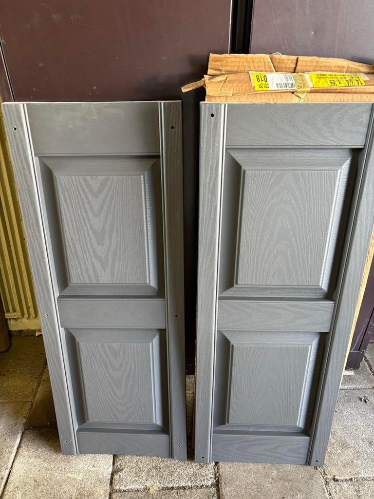 Nieuwe Raamluiken - Tuxedo Gray (2 stuks), Doe-het-zelf en Verbouw, Ophalen, Minder dan 80 cm, Nieuw, 80 tot 120 cm