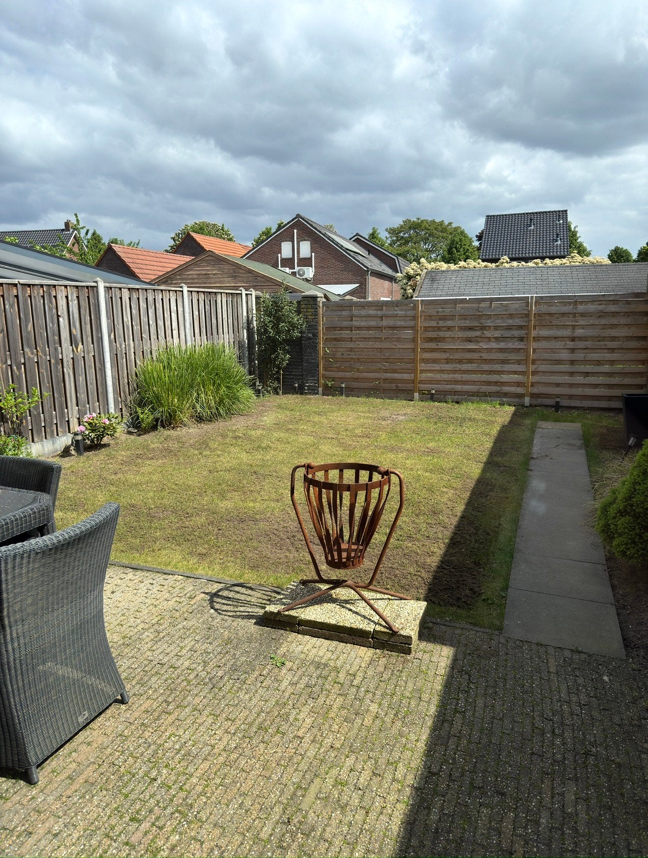 Partij smalle betonklinkers ca. 20 m², Tuin en Terras, Ophalen, Gebruikt, Beton, Klinkers