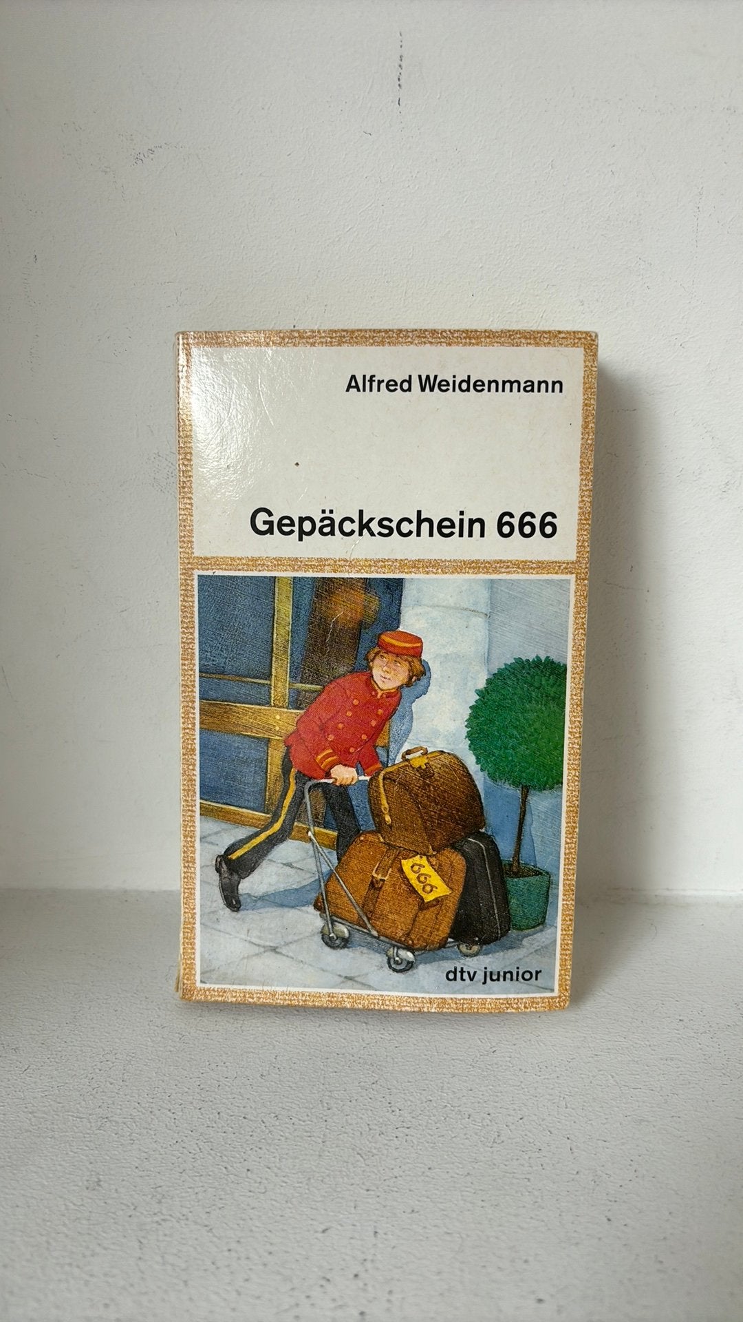 Gepackschein 666 - Alfred Weidenmann (duits boek), Ophalen of Verzenden, Zo goed als nieuw