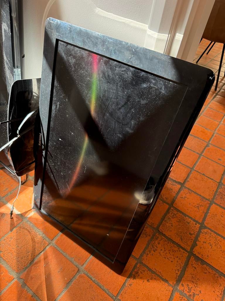 Twee keer Philips TV - Gebruikt 2 keer, Ophalen of Verzenden, Gebruikt, 60 tot 80 cm, Philips
