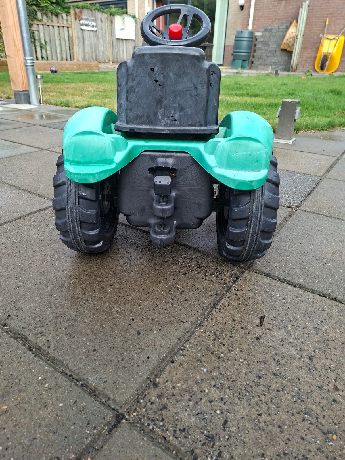 Groene traptractor met trekhaak  72 lang 11 breed, Ophalen, Gebruikt, Trapvoertuig
