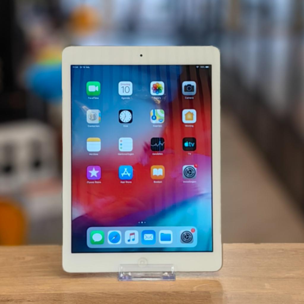 Apple iPad Air 32GB iOS Versie: 12.5.7 | Wit - Prima!, Computers en Software, Apple iPads, Zo goed als nieuw
