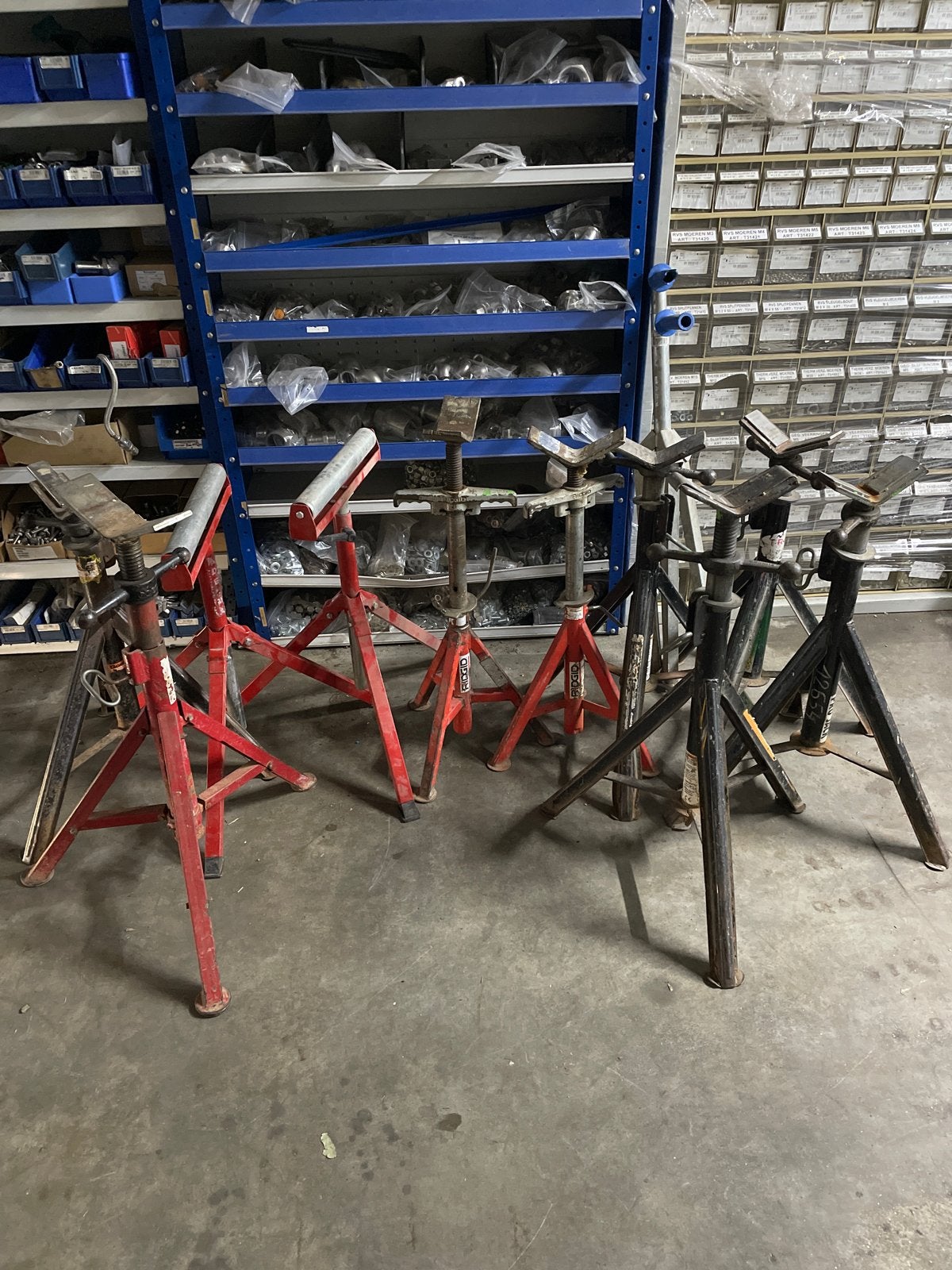 Diverse  Pijpsteunen en Assteunen, Auto diversen, Garagekrik, Ophalen of Verzenden, X, Manueel