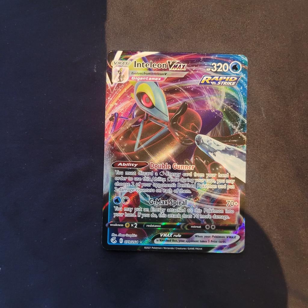 Inteleon vmax (fusion strike) #079, Hobby en Vrije tijd, Verzamelkaartspellen | Pokémon, Ophalen of Verzenden