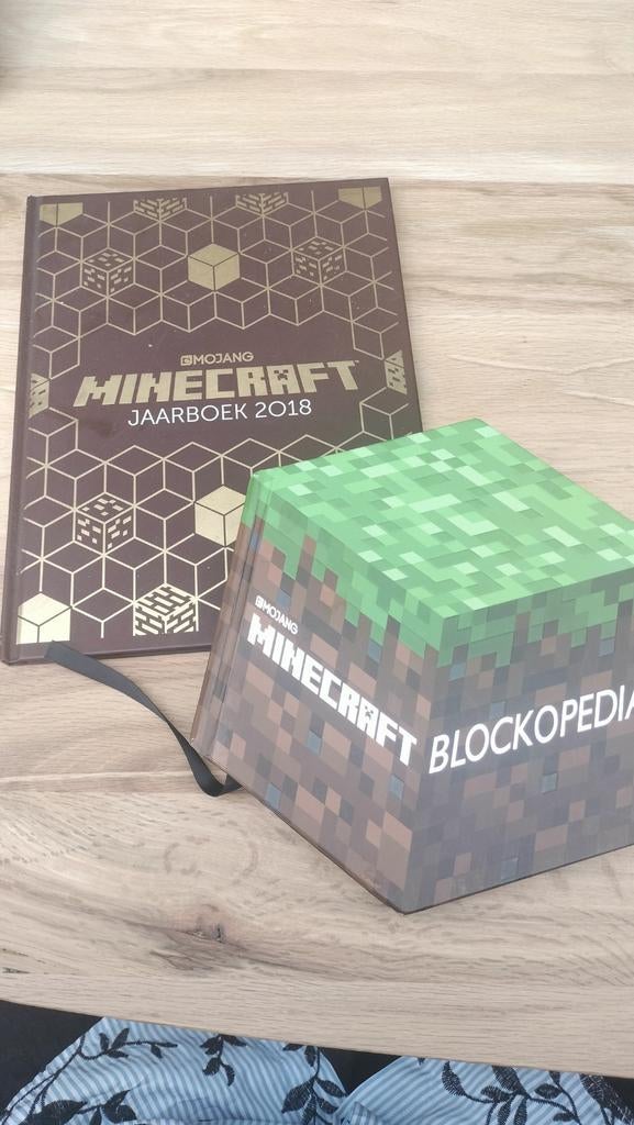 Minecraft Blockopedia - Het complete naslagwerk, Boeken, Ophalen, Zo goed als nieuw, Mojang AB, Non-fictie