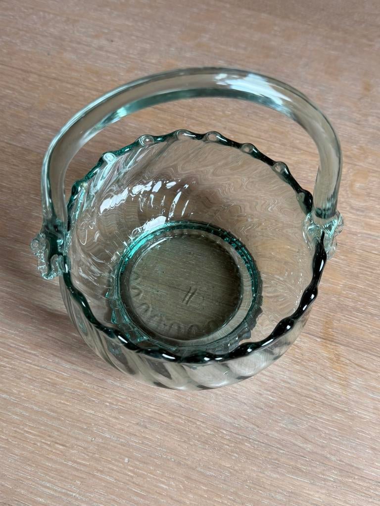 Vintage glazen bonbonschaaltje, Ophalen