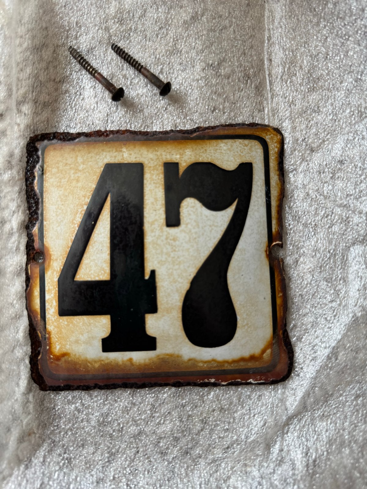 Vintage geëmailleerd huisnummer 47, Ophalen of Verzenden