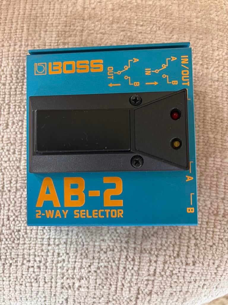 Schakelpedaal Boss AB-2, Ophalen