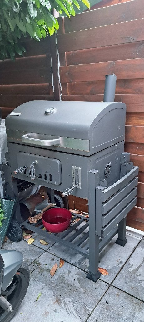 Houtskoolbarbecue van het eigen merk Tarington House, Tuin en Terras, Houtskoolbarbecues, Ophalen, Gebruikt, Tarrington House