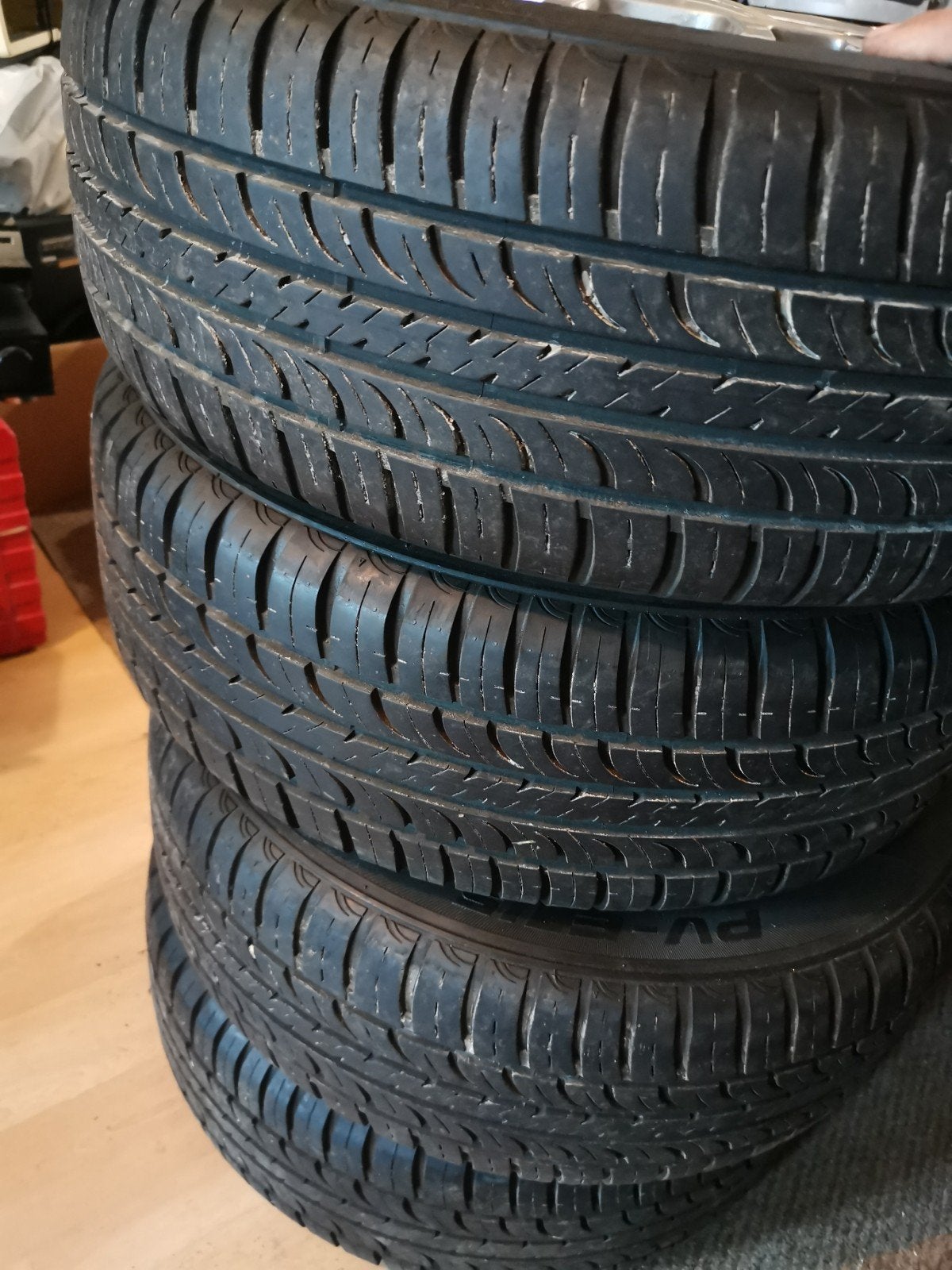 195/60R15, Auto-onderdelen, Ophalen