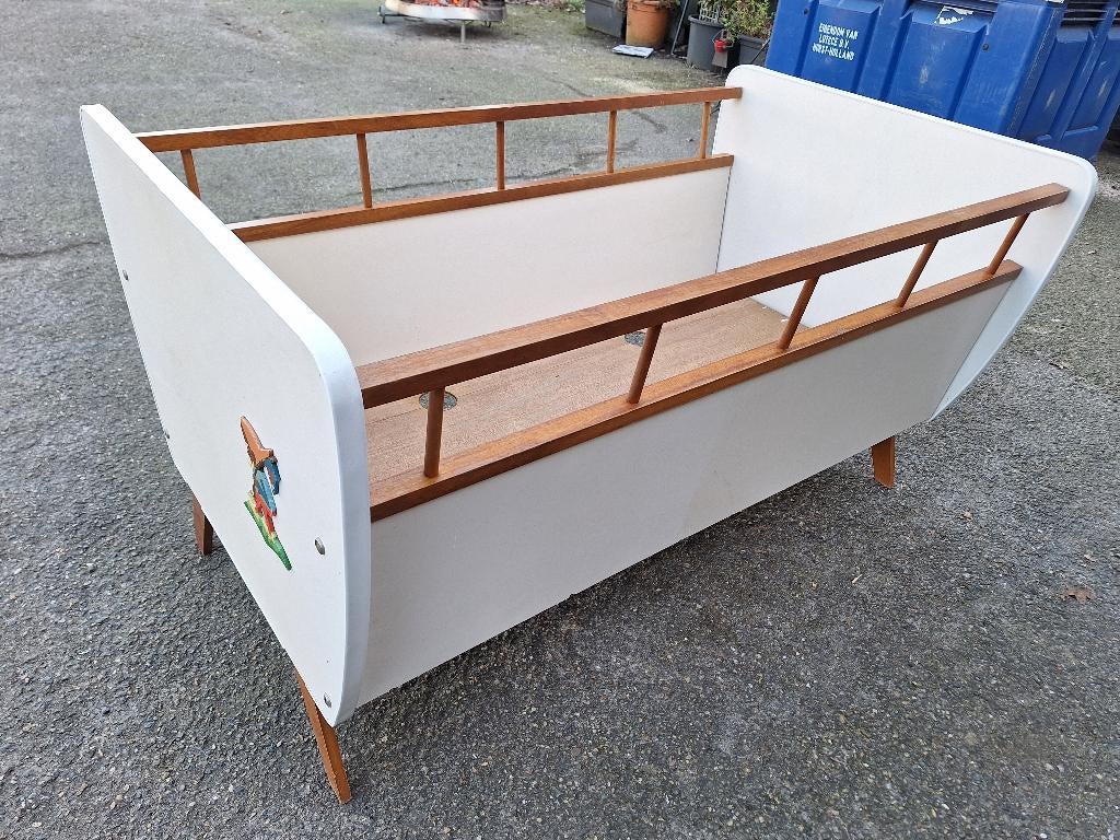 retro / /vintage kinderledikantje, Kinderen en Baby's, Babywiegjes en Ledikanten, Ophalen, Gebruikt, Wieg
