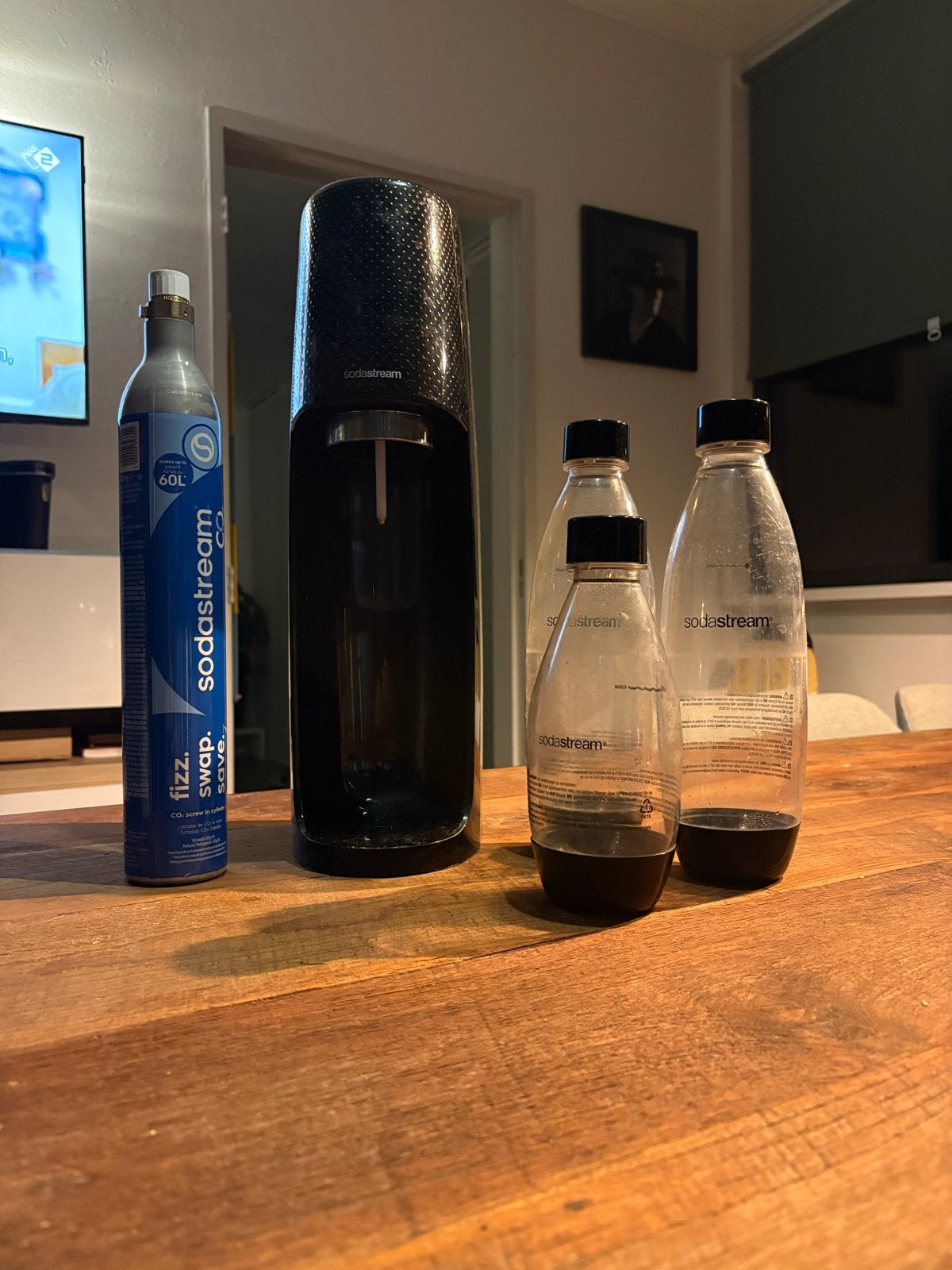 Sodastream met CO2-cilinder(leeg) en flessen, Ophalen, Gebruikt