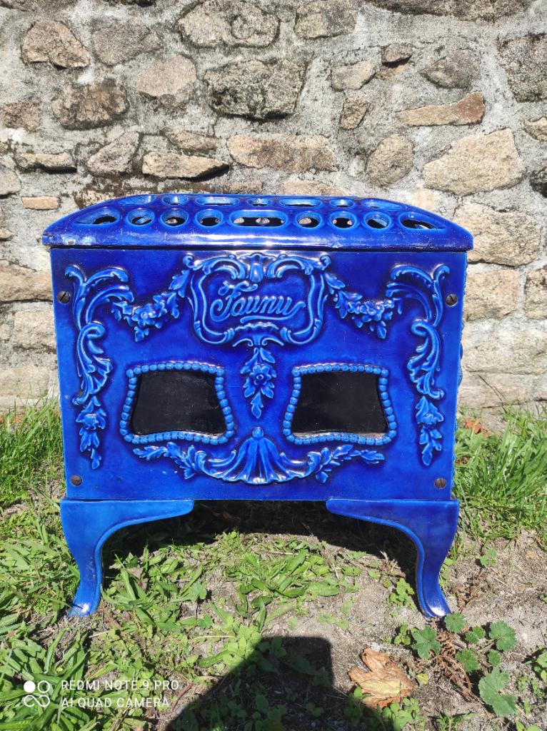 Prachtige antieke franse blauwe emaille Art-deco houtkachel, Huis en Inrichting, Kachels, Ophalen, Houtkachel, Zo goed als nieuw