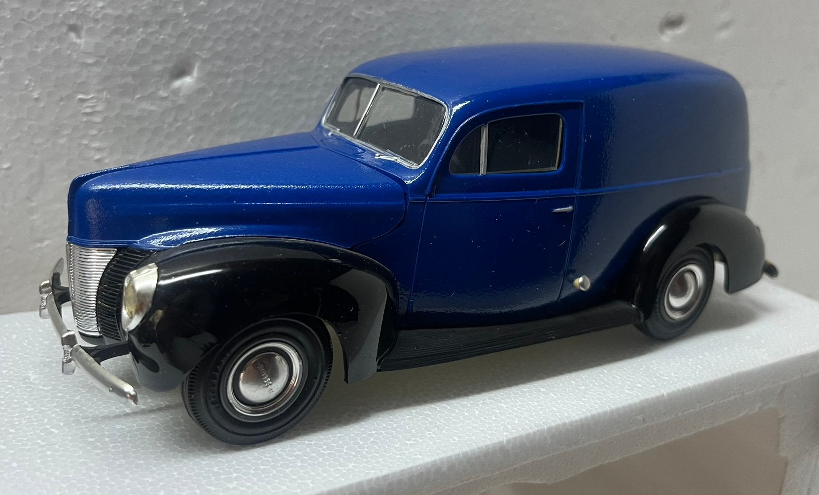 1:25 Ford V8 Panel Van 1940, Ophalen of Verzenden, Gebruikt, Auto, Overige merken