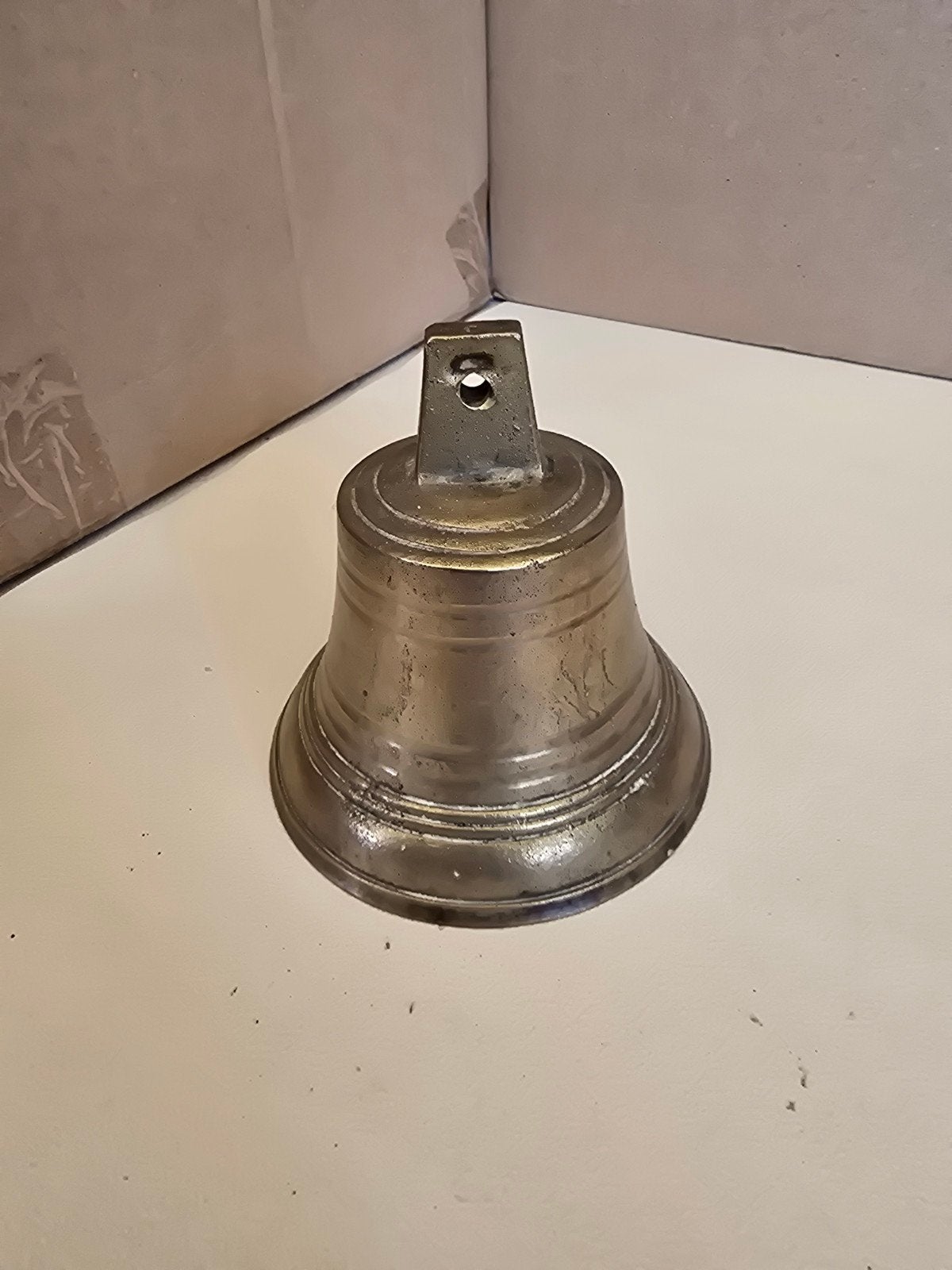 Antieke bronzen bel - Scheepsbel of boerderijbel, Verzenden