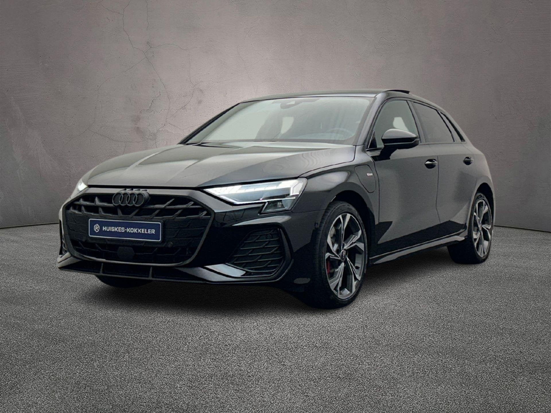 Audi A3 Sportback 45 TFSI e 272PK S edition Competition | Tr, 4 cilinders, 150 min, Plug-in hybride, Hybride Elektrisch/Benzine