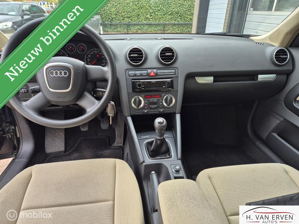 Audi A3 1.6 FSI CLIMA CRUISE NIEUWE KETTING!, Auto's, Audi, Voorwielaandrijving, 15 km/l, 116 pk, Zwart