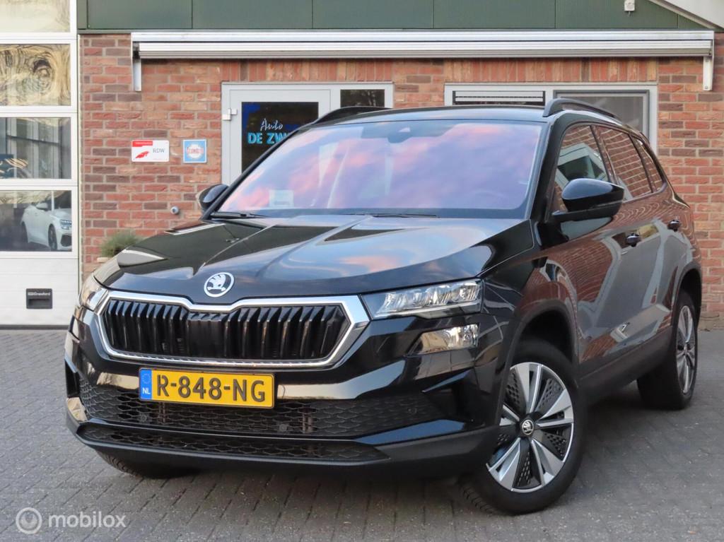Skoda Karoq 1.5 TSI ACT Sportline Business|Facelift|Camera|S, Auto's, Skoda, Euro 6, 4 cilinders, 150 pk, Zwart