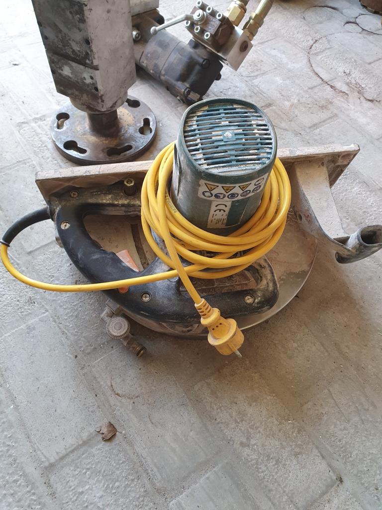 Ribema Muurzaagmachine - Beton/Steenzaag, Doe-het-zelf en Verbouw, Gereedschap | Zaagmachines, Gebruikt, 70 mm of meer, Overige typen