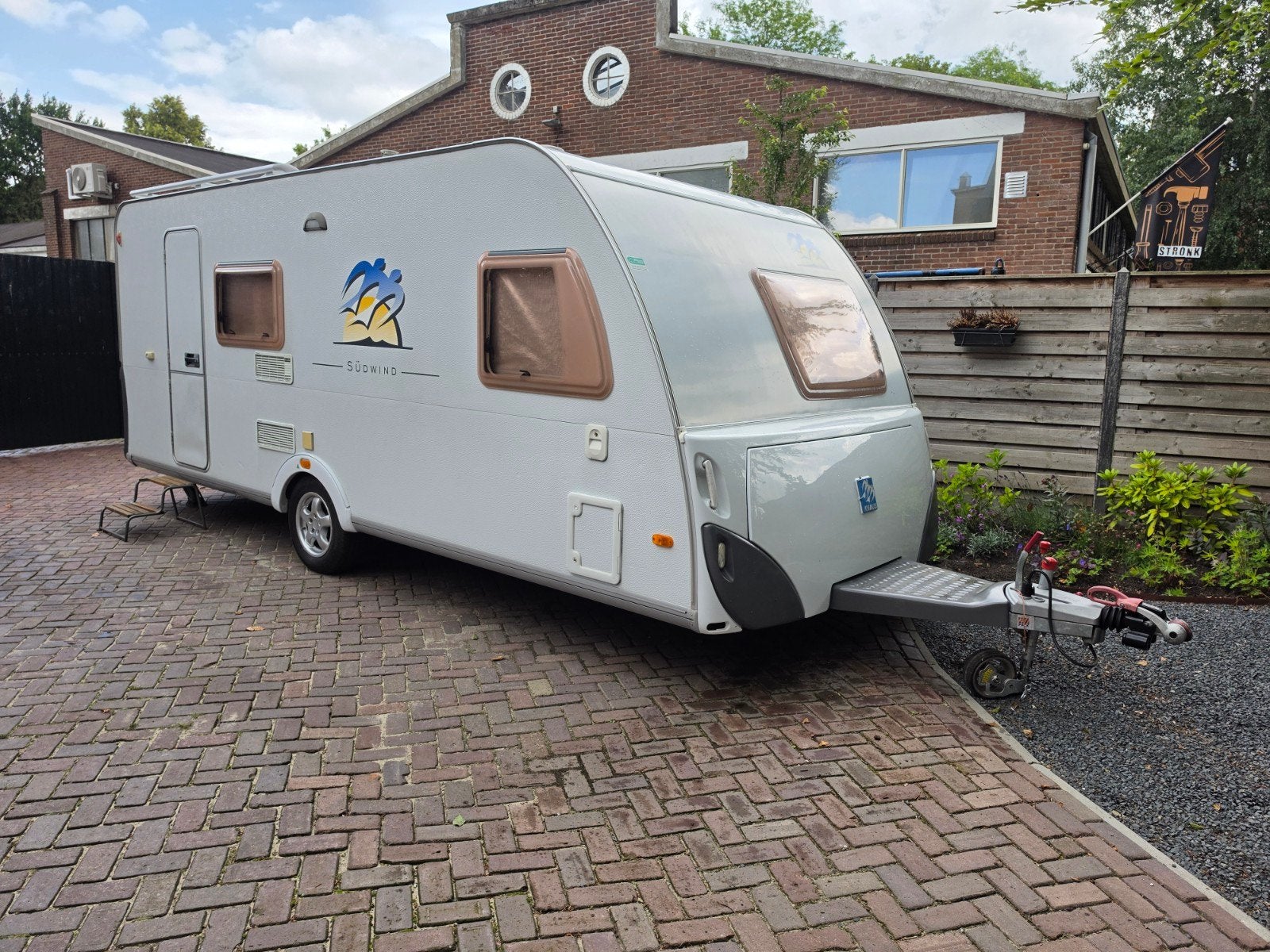 Knaus Südwind 550 (2006) Fransbed + uniek 3-pers stapelbed, Caravans en Kamperen, Particulier, Treinzit, Knaus