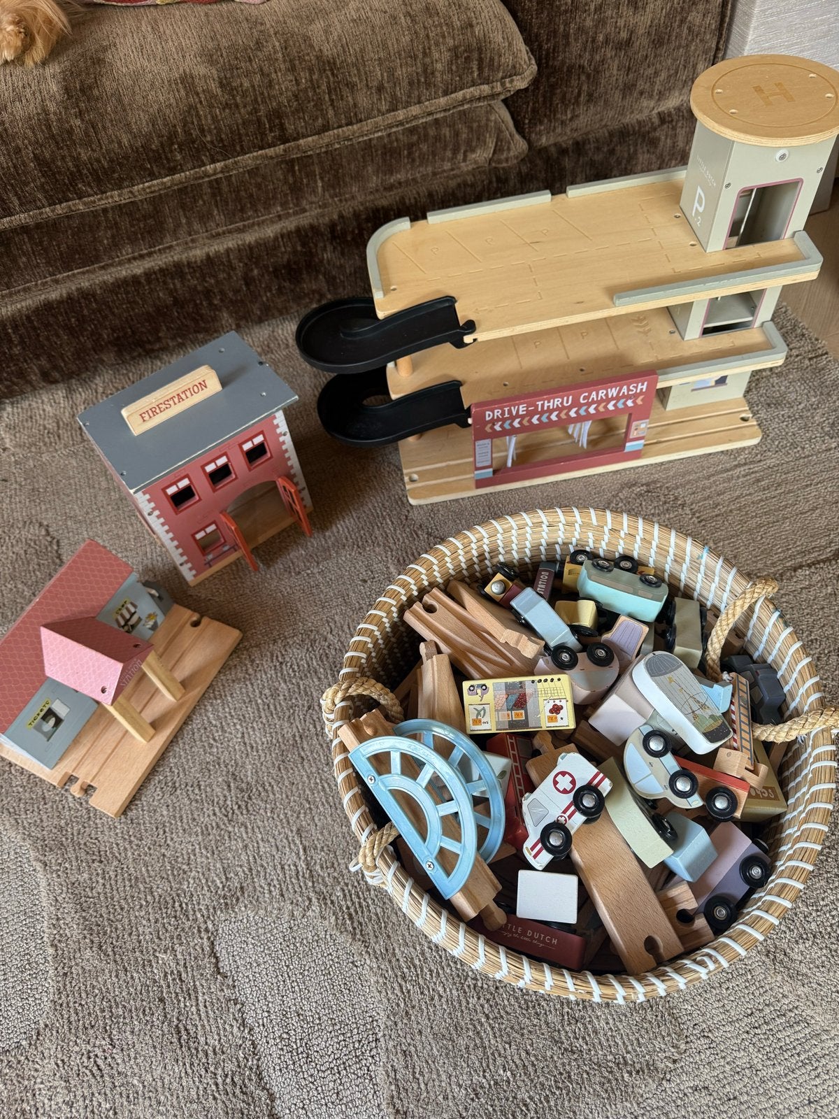 Grote XXL Little Dutch treinbaan set met veel uitbreidingen, Kinderen en Baby's, Speelgoed | Houten speelgoed, Ophalen, Zo goed als nieuw