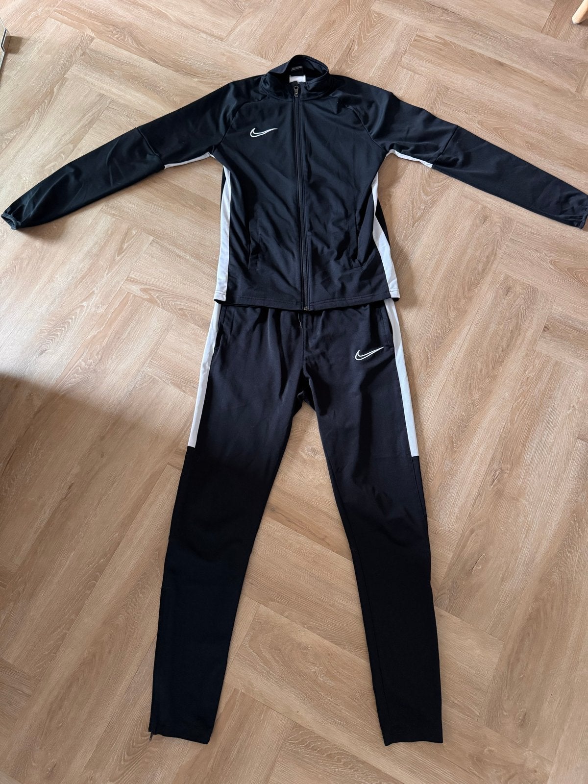 Nike Dri-FIT Trainingspak Zwart Maat S, Zwart, Ophalen of Verzenden, Zo goed als nieuw, Voetbal