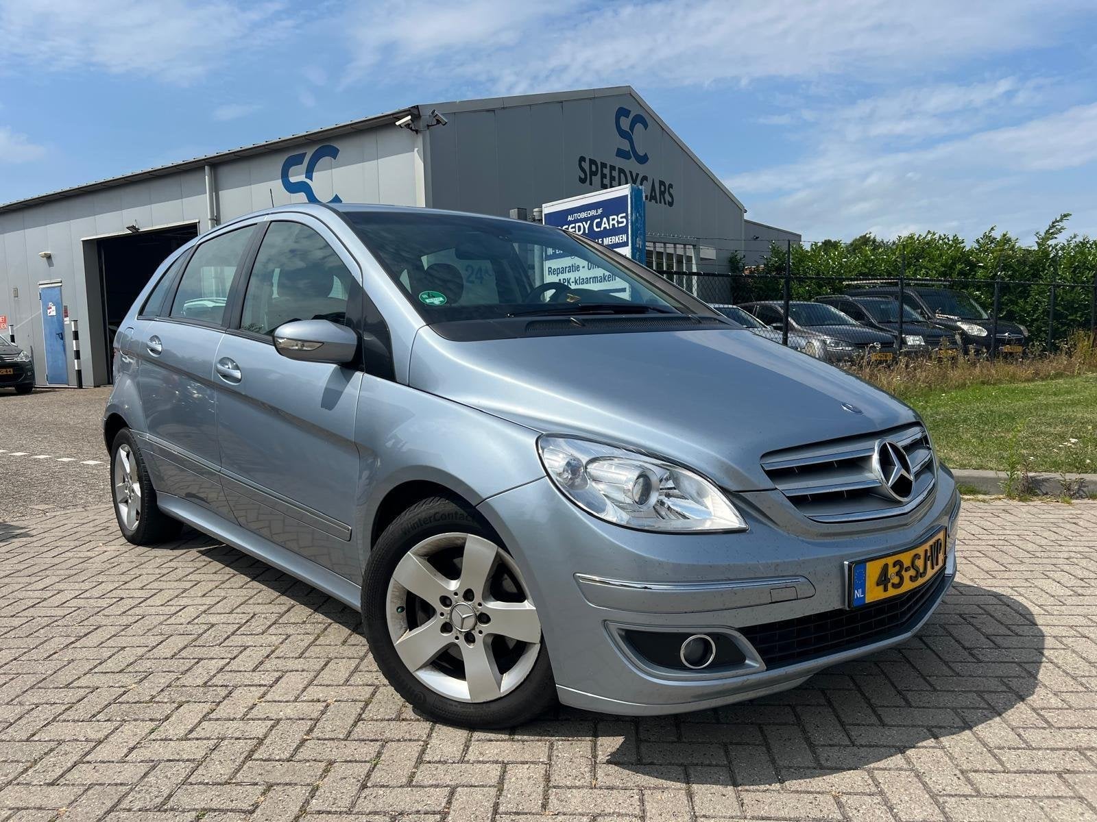 Mercedes B-klasse 180 CDI Automaat Cruise PDC Trekhaak, Gebruikt, 4 cilinders, 400 kg, Leder en Stof