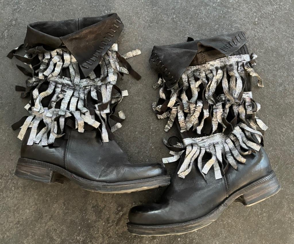 Airstep laarzen zwart / zilver met franje maat 38, Verzenden, Zwart, Airstep, Lage of Enkellaarzen
