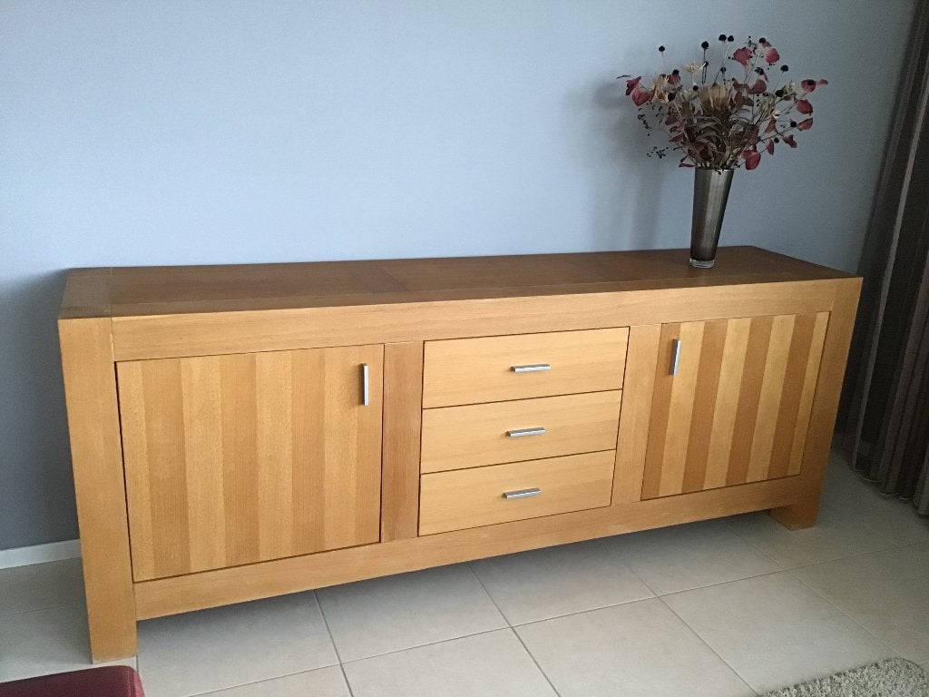 Houten dressoir met deuren en lades, Ophalen, Met deur(en), Zo goed als nieuw, 200 cm of meer