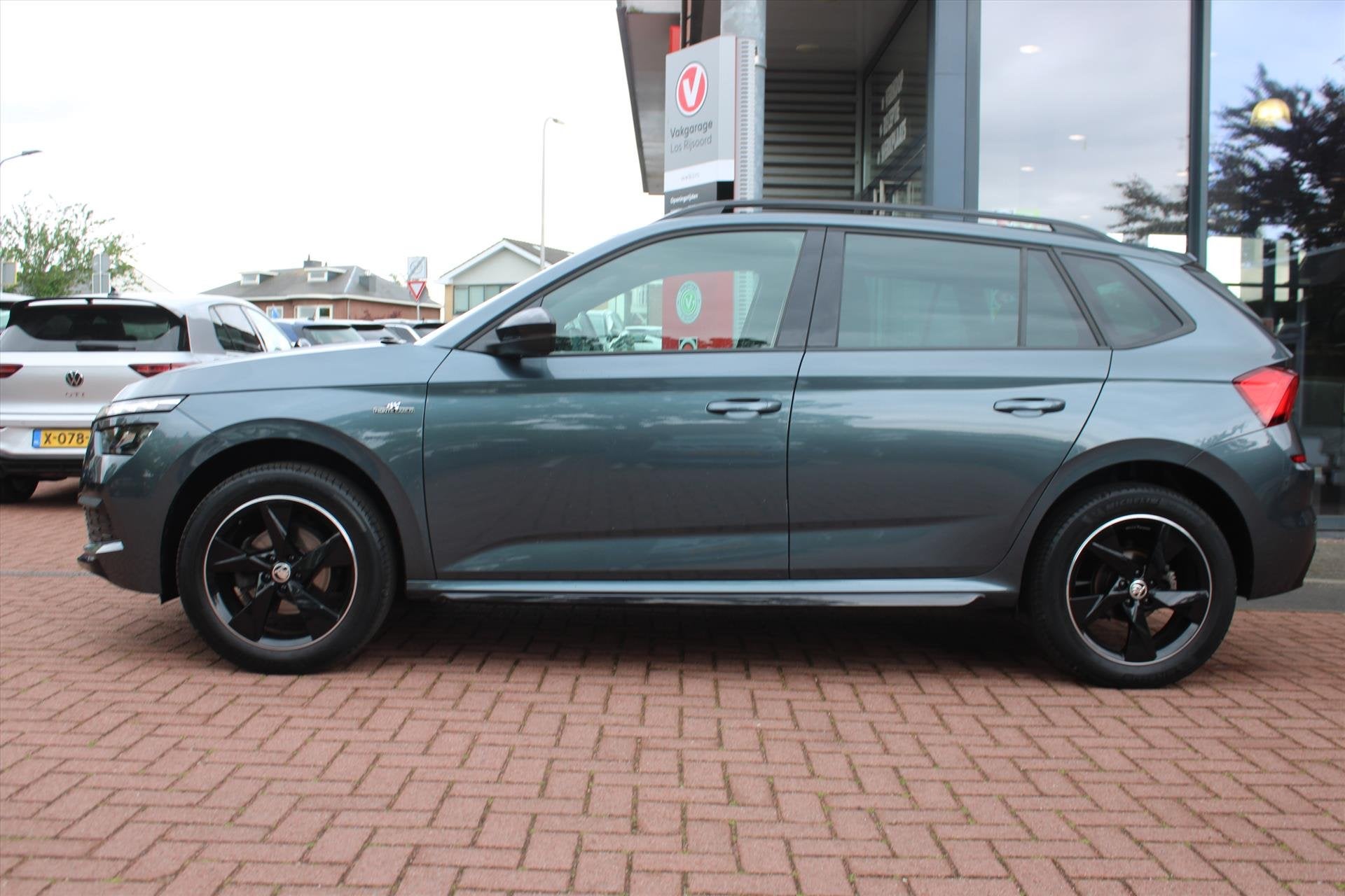 SKODA Kamiq 1.5 TSI Aut. *Business* | Carplay | Panorama dak, Auto's, Skoda, Automaat, Stof, 4 cilinders, 150 pk