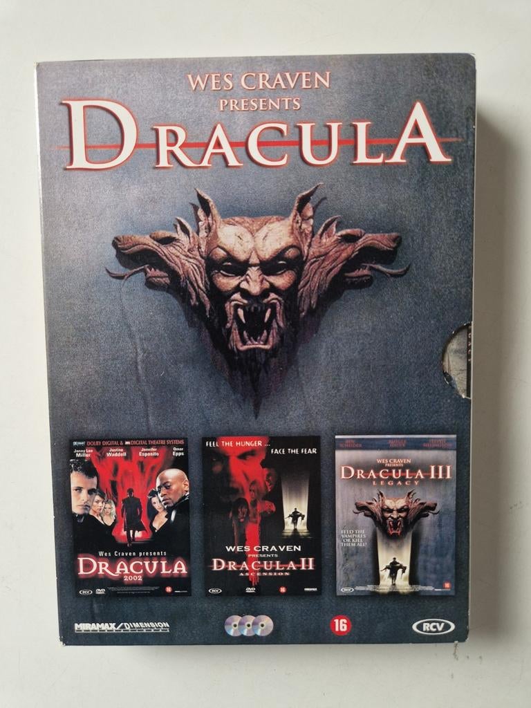 Wes Craven Presents Dracula Boxset (DVD), Cd's en Dvd's, Dvd's | Horror, Zo goed als nieuw, Vampiers of Zombies, Boxset, Vanaf 16 jaar