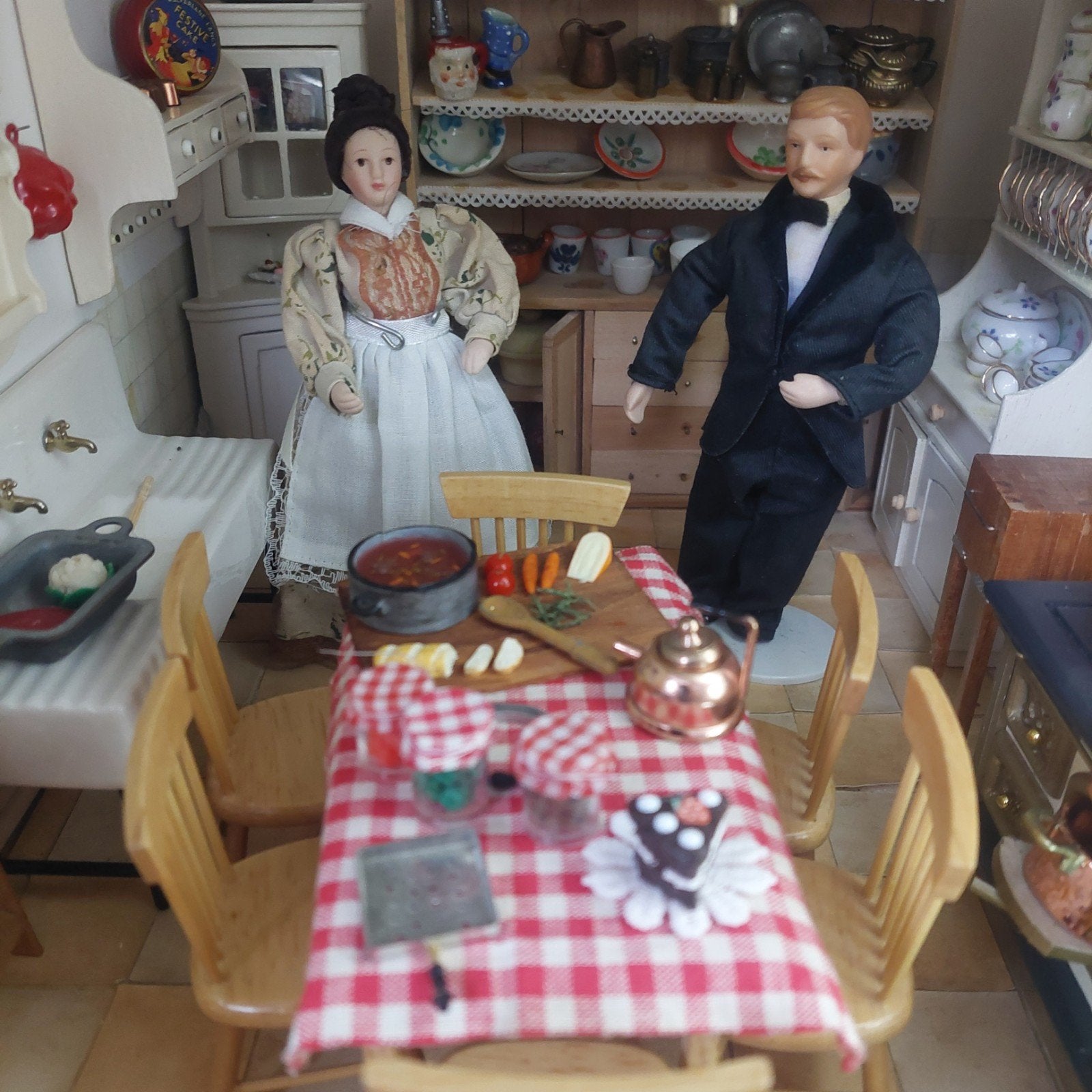 taart kleedjes voor poppenhuis, Ophalen of Verzenden, Poppenhuis