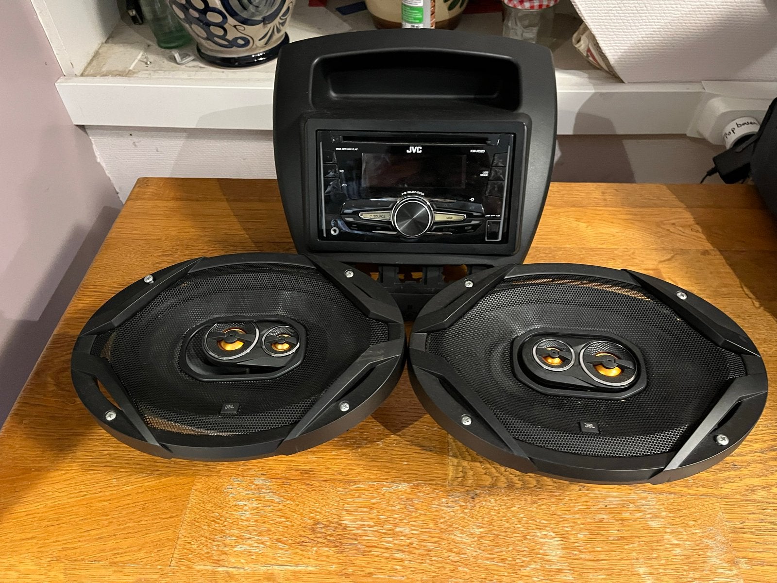 JVC Autoradio KW-R520 met JBL GX963 speakers en inbouwframe, Ophalen of Verzenden, Gebruikt